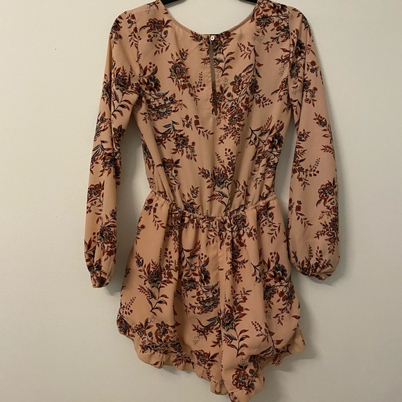 Abercrombie Long Sleeve Romper - Picture 3 of 3